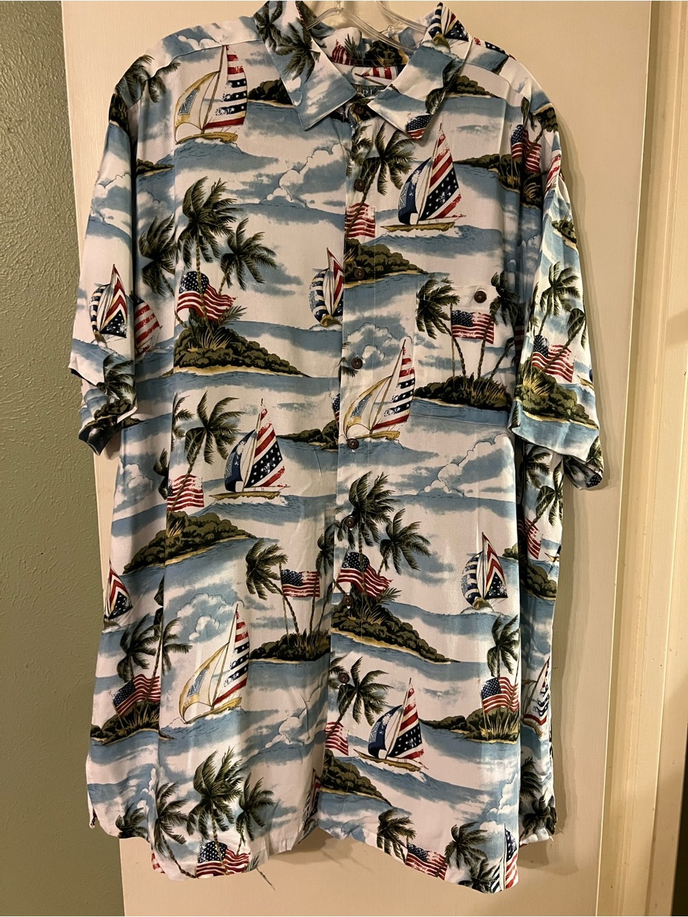 Campia Easy Care Surfs Up Hawaiian USA Sailboat Print Shirt Men’s Sze 2XLT